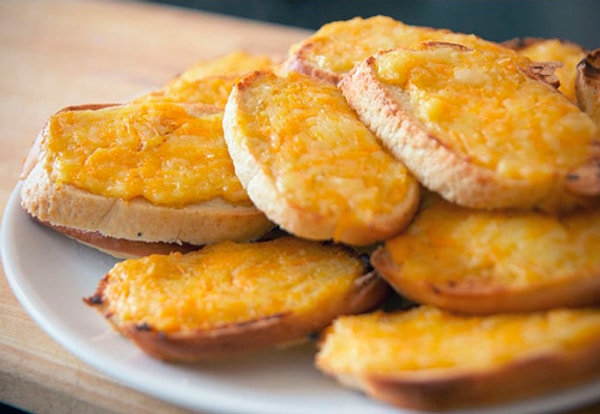 12. Гренки с сыром