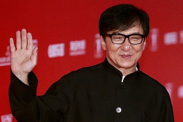 10. И напоследок: здесь настоящий Джеки Чан?