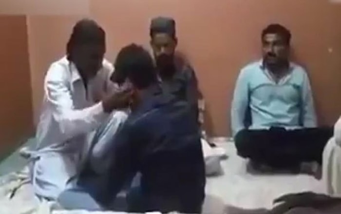 Şeytan Çıkarma Ayininde, Şeytan Yanlış Kişiden Çıkarsa