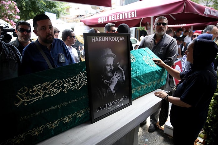 Ünlü Sanatçı Harun Kolçak Hayata Veda Etti...