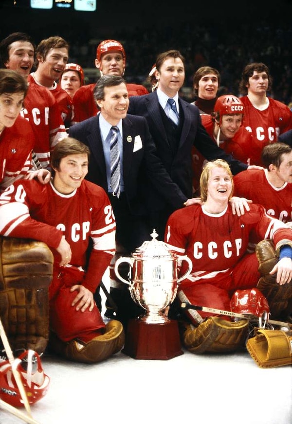 5. Они проводили вместе 11 месяцев в году.