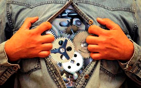 1. Две статьи, опубликованные порталом "Nutrition Society" ("Общество питания") сообщают, что взрослые, которые потребляли пищу в одно и то же время каждый день, реже страдали ожирением и имели лучшие уровни холестерина и инсулина, несмотря на то, что они потребляли более калорийную еду.