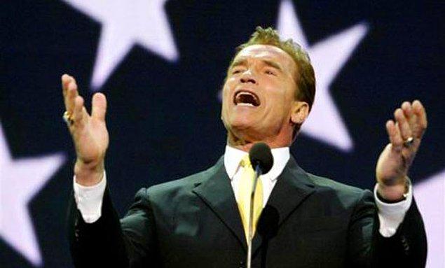 7. Arnold Schwarzenegger konuşmacı olarak katıldığı her etkinlikten 200.000 dolar, özel jet ve lüks otel talep ediyor.