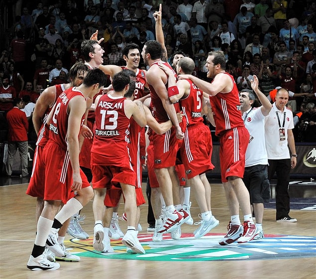 8. A Milli Takım'ın Dünya Basketbol Şampiyonası'nda gümüş madalya alması.