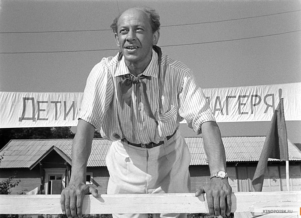 10. "Добро пожаловать, или Посторонним вход воспрещен" (1964)