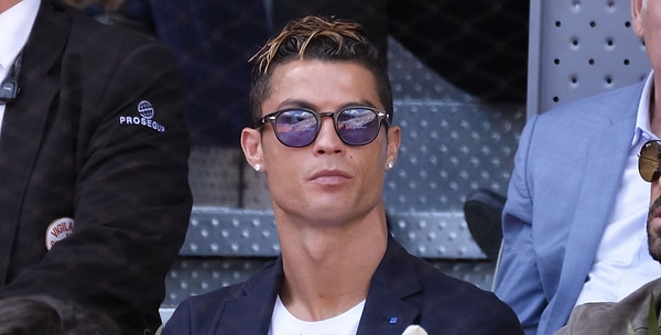 6. Согласно прокурорам, Роналду использовал компанию, созданную в 2010 году, чтобы скрыть доход, полученный в Испании, от налоговых инспекторов.