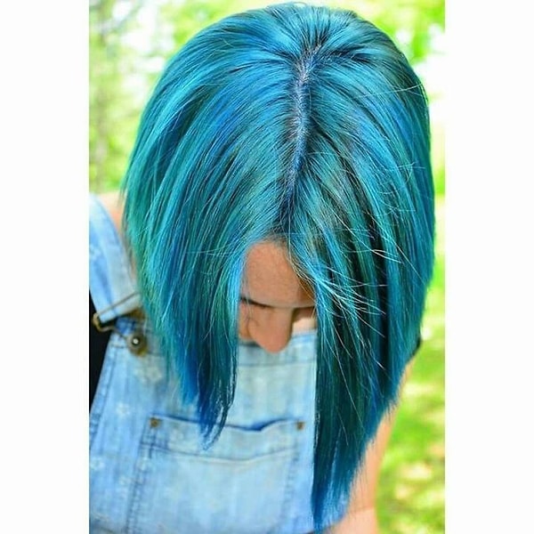 2. Ассиметричный боб + яркие оттенки = успех