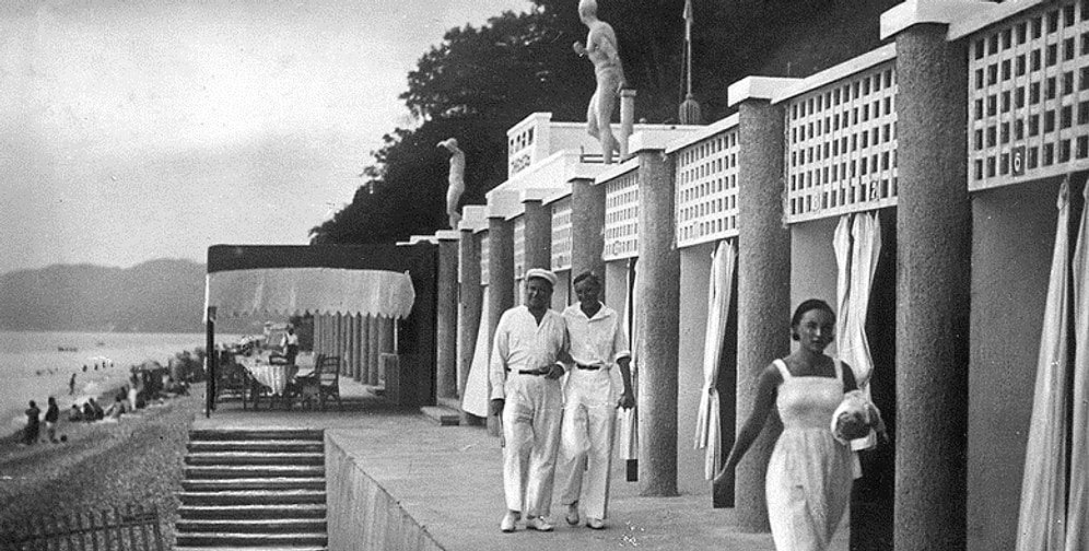 Как отдыхали в СССР: 19 ретро-фотографий с советских пляжей