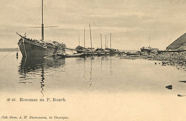 15. Лодки на Волге