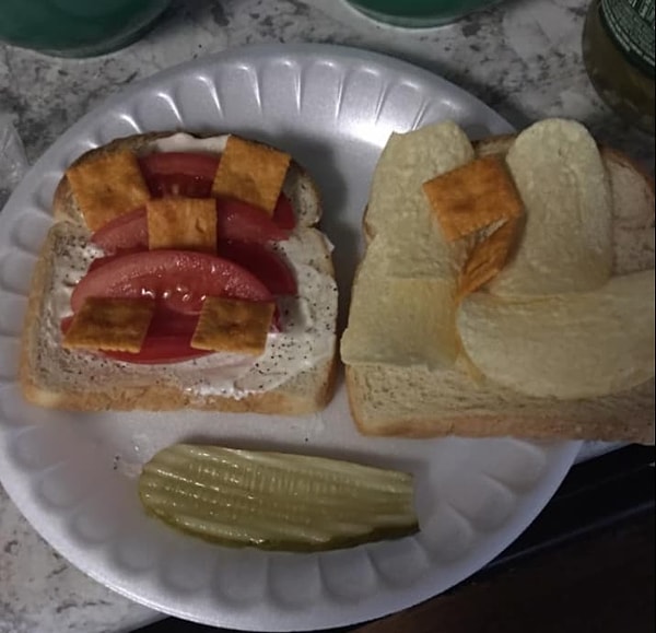 8. Бутерброды из крекеров, чипсов и овощей. Ничего необычного!