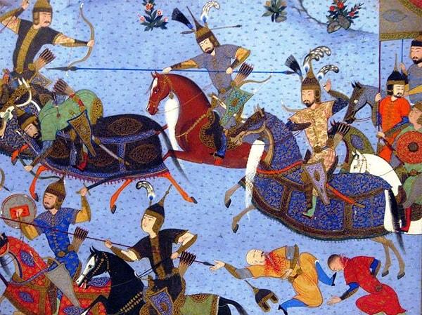 Anadolu'da Şah İsmail'in taraftarları gün geçtikçe artıyordu. 1511'de onun takipçilerinden olan Şahkulu'nun başlattığı isyan ise çok büyük bir çatışma ortamına yol açtı.