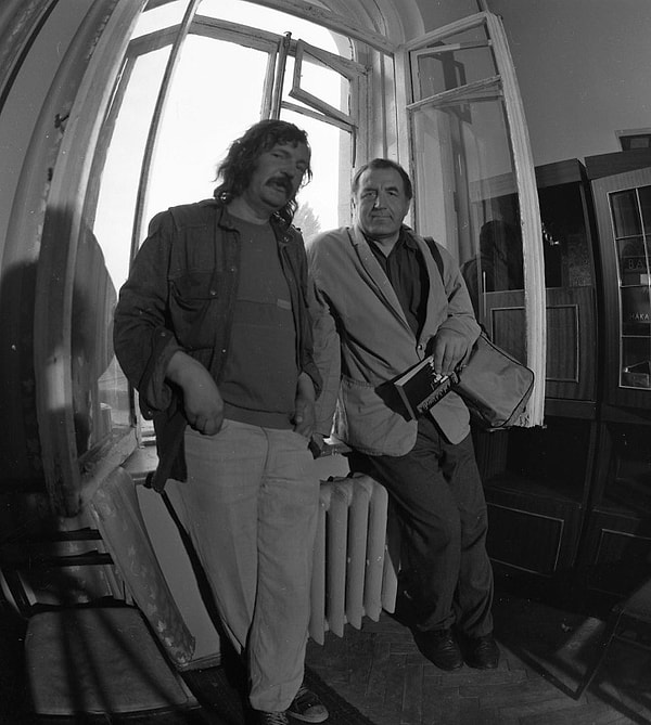 16. Питерские писатели Геннадий Григорьев и Василий Попов.