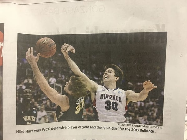 3. А чья же это, чёрт возьми, рука?