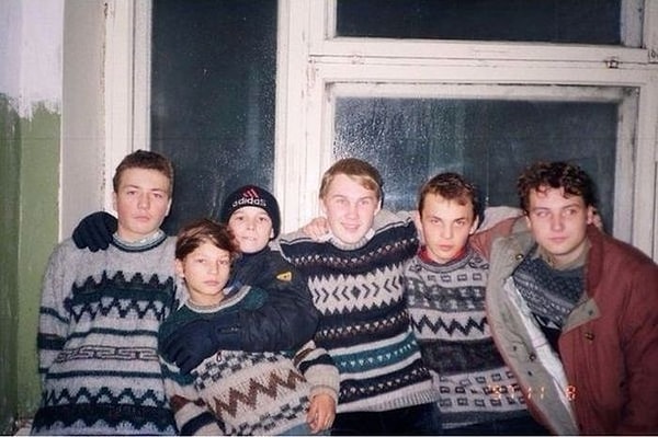 8. Любимое место сбора молодёжи 90-х!