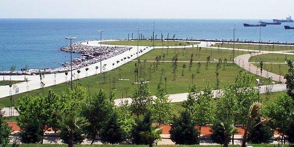 Avrasya Tüneli, Maltepe Sahil Park, Osmangazi Köprüsü ve Marmaray Coğrafya öğretim programının Doğal Çevrenin Kullanımı konusunda örnek olarak gösteriliyor.
