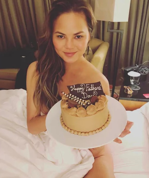 5. Милашка Крисси Тейген 😍