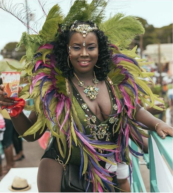 5. Karnavala Karayiplerin her yanından katılımcılar geliyor.
