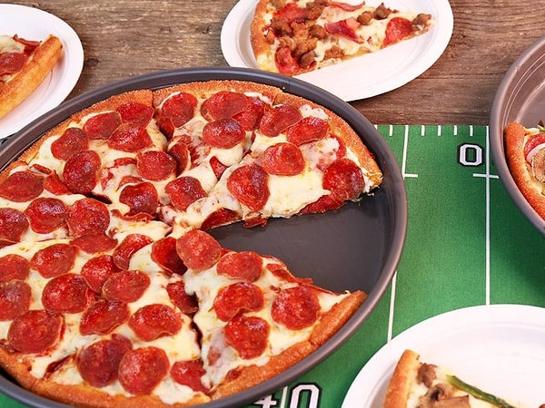 6. Сеть ресторанов Pizza Hut. Рекламное фото: