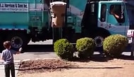 Evinin Önüne Gelen Çöp Kamyonunu Aşırı Seven Çocuğa Temizlik Görevlisinden Muhteşem Hediye