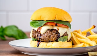 Evde Lezzetli Hamburger Yapmanın Zor Olduğunu Düşünenler İçin 11 Lezzetli Hamburger Tarifi 21