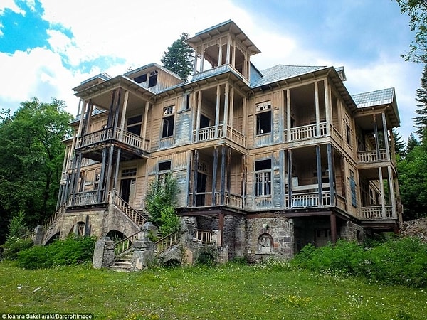 4. Это место было знаменито своими омолаживающими минеральными водами