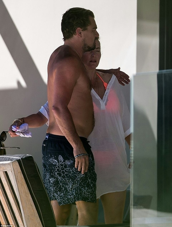 6. Однако источник близкий к паре рассказал, что отдых был чисто дружеский.