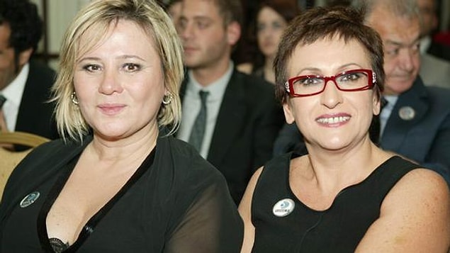 Daha sonra beraberce birbiri ardına fenomen işler çıkartacağı Melek Gençoğlu ile de burada tanışmış.