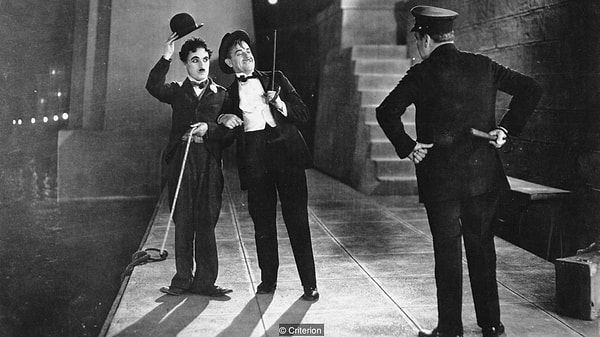 21. Огни большого города, 1931