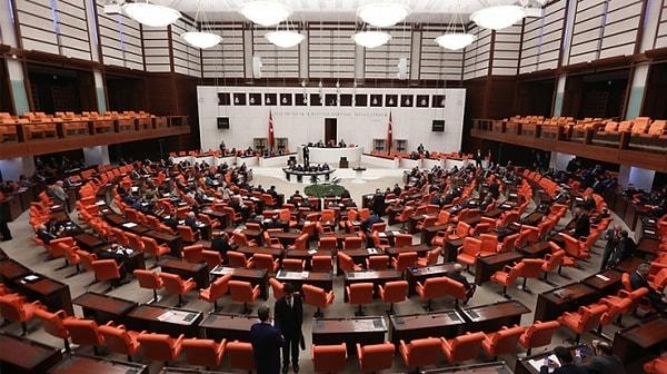 1. Milletvekillerine seçimler öncesinde ya da sonrasında işlediği suçlardan soruşturma açılabilecek. Soruşturma yetkisi Ankara Cumhuriyet Başsavcılığı'nda...