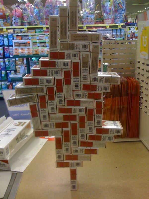 2. Нудно на работе? Откройте в себе талант архитектора.