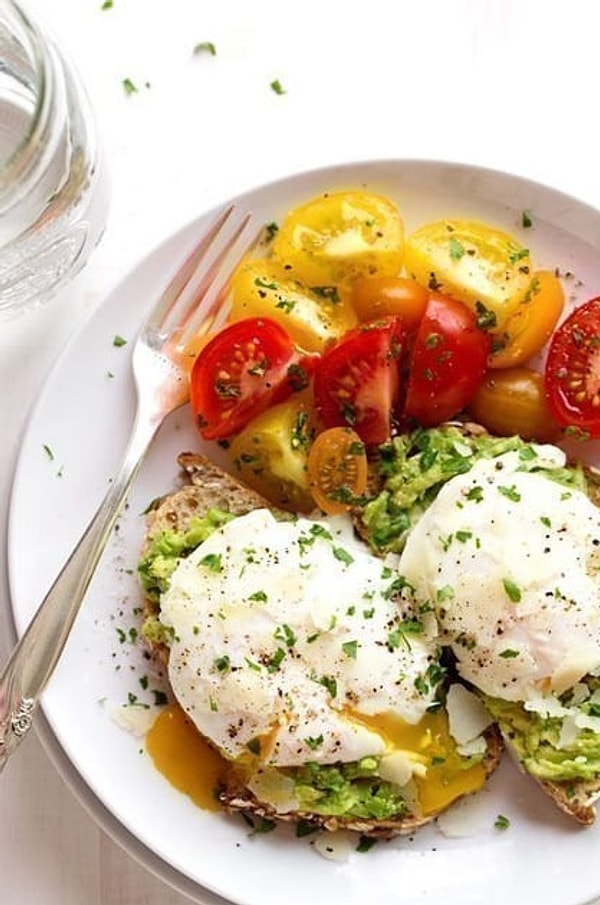 1. Готовить яйца тремя способами