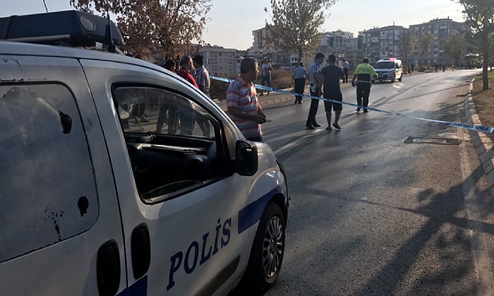 İzmir'de Servis Aracının Geçişi Sırasında Terör Saldırısı: Savcılık 'El Yapımı Bomba' Dedi