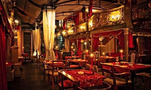 Bir İngiltere'de bir de Belgrad'da var, Little Bay Restoran'ı es geçmeyin.