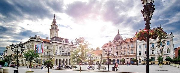 Rehberden Bonus: Fazladan 1 gününüz varsa kardeş şehir Novi Sad'a kaçın.
