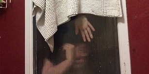 Tinder Buluşmasında Dışkısını Camdan Atmaya Çalışırken Pencereye Sıkışan Talihsiz Jimnastikçi