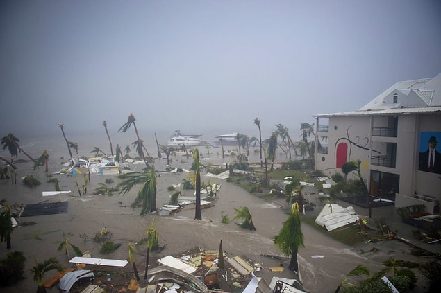 5. Irma Kasırgası, Hotel Mercure'ü harabeye çevirdi.