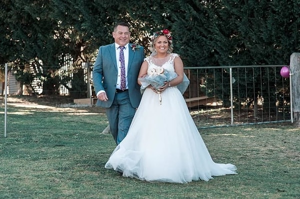 6. Новость об оригинальности невесты с букетом из пончиков стала невероятно популярна во всем мире!