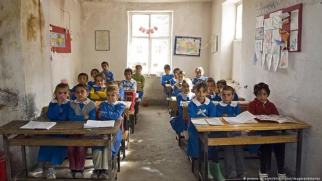 Devlet ve özel arasında uçurum