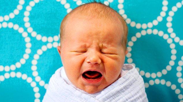 7. Farklı milletten bebekler farklı şekilde ağlıyor. Fransız bebeklerininin ağlamaları ince bir notayla sonlanırken, Alman bebekleri bunu kalın notayla yapıyor. Bu duruma ise anne karnında adapte oluyorlar.
