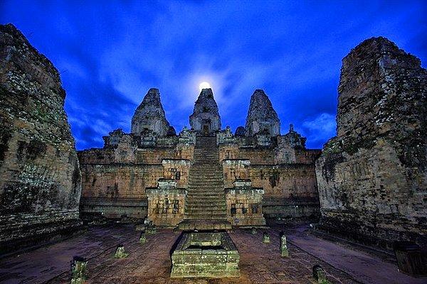 10. Angkor Wat (Siem Reap, Kamboçya)