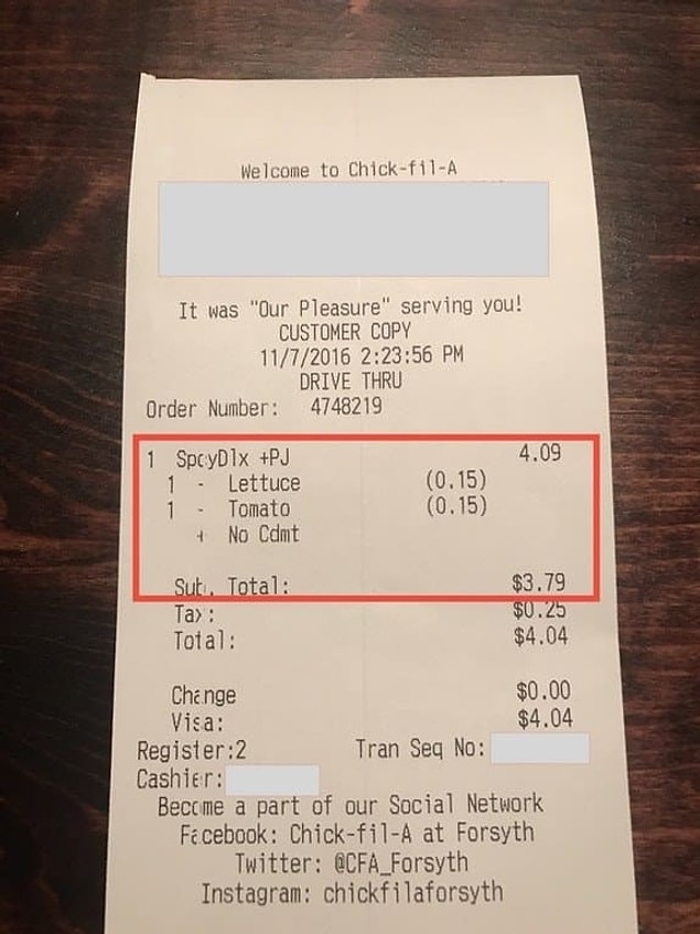12. Müşterilerin istemediği malzemelerin parasını hesaptan düşen Chick-fil-A.