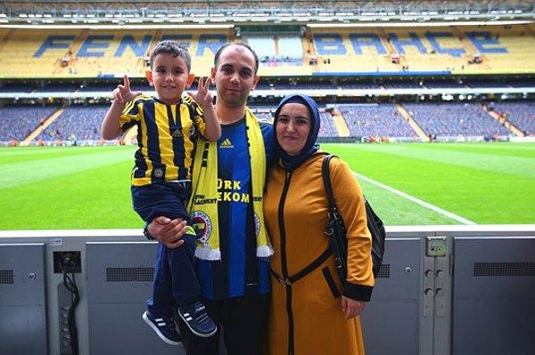 Fenerbahçe yönetimi ise, Berkay ve ailesini Fenerbahçe - Galatasaray derbisini izlemek üzere stada davet ederek minik çocuğa güzel bir jest yapmıştı.