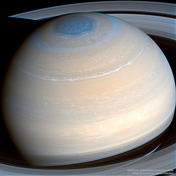 11. Cassini'den Kızılötesinde Satürn