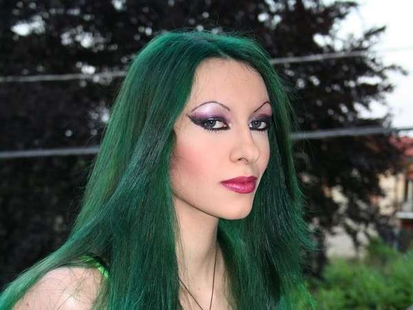 Вам стоит покрасить волосы в зеленый!