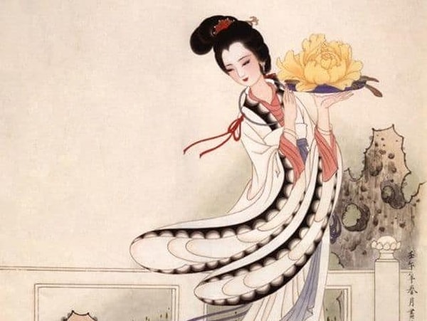 5. Выберите самую красивую винтажную брошку: