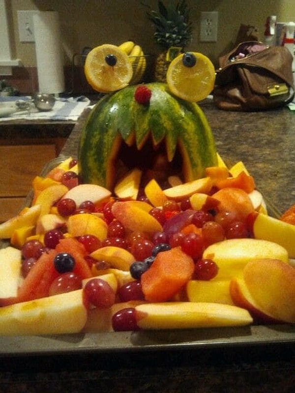 14. Как вам такая фруктовая тарелка?