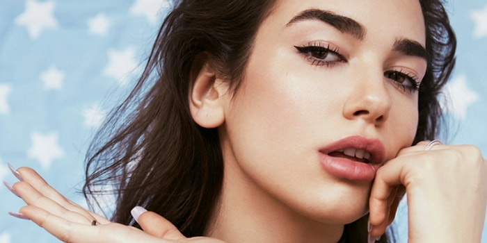 Kız Kardeşlik Kurallarıyla Müzik Dünyasını Etkisi Altına Alan Güzellik: Dua Lipa