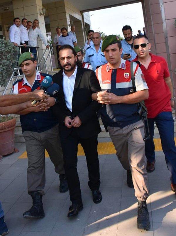Emrah Serbes, bu açıklamayı yaptıktan sonra İzmir Torbalı Adliyesi’ne giderek savcılığa teslim oldu ve çıkarıldığı mahkeme tarafından tutuklandı...