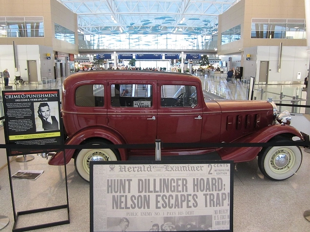 Dillinger'ın ünü bir suçlu olarak ne kadar hızlı artıyorsa bir simge olarak da aynı hızla artıyordu.