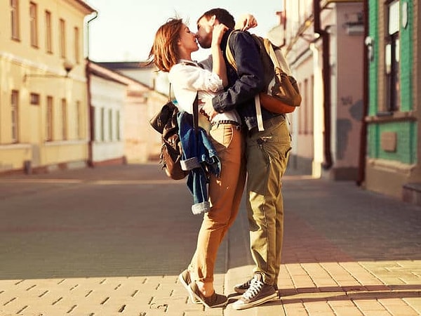 2. Вам больше нравится встречаться с похожими на вас людьми или с вашими противоположностями?